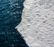 the vanishing ice - Svalbard